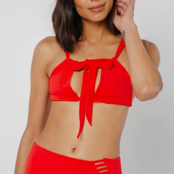 NIP Matching Manners London Bikini - Picture 2 of 13